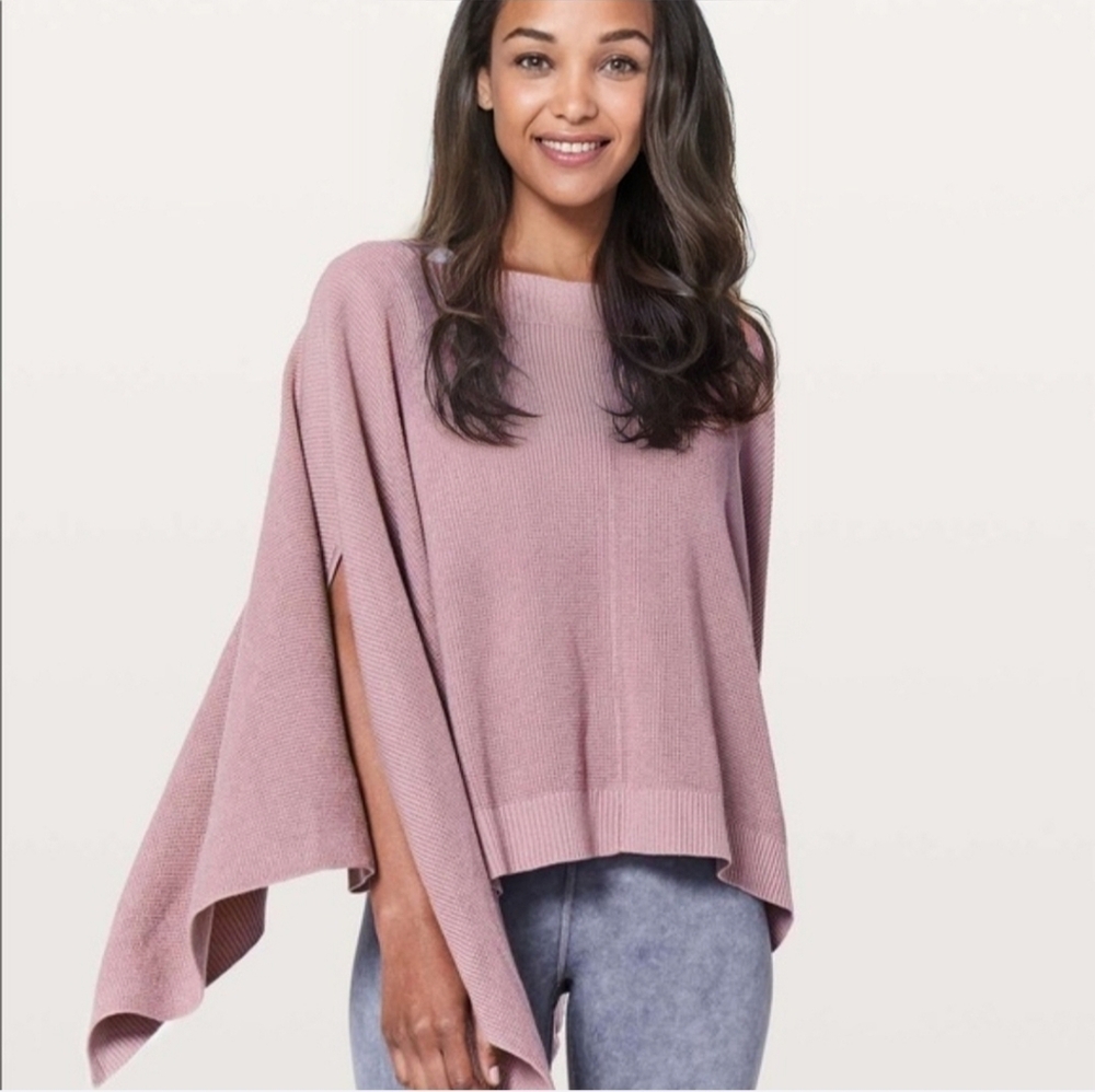 Lululemon Forward Flow Knit cape OS